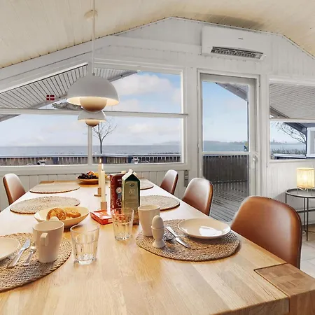 بيت للعطل 3 Bedroom Lovely In
