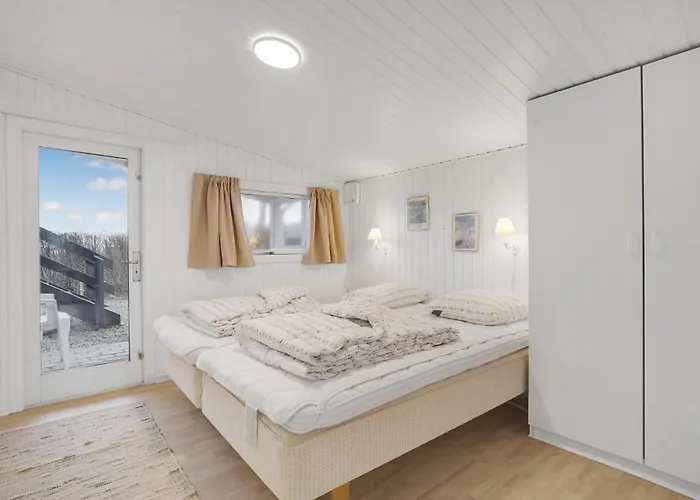 Holiday home Three-bedroom In *
