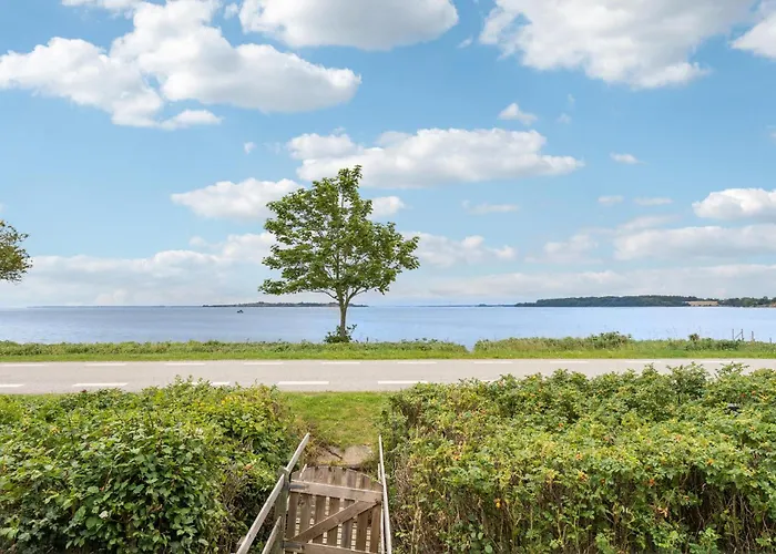 Holiday home Three-bedroom In